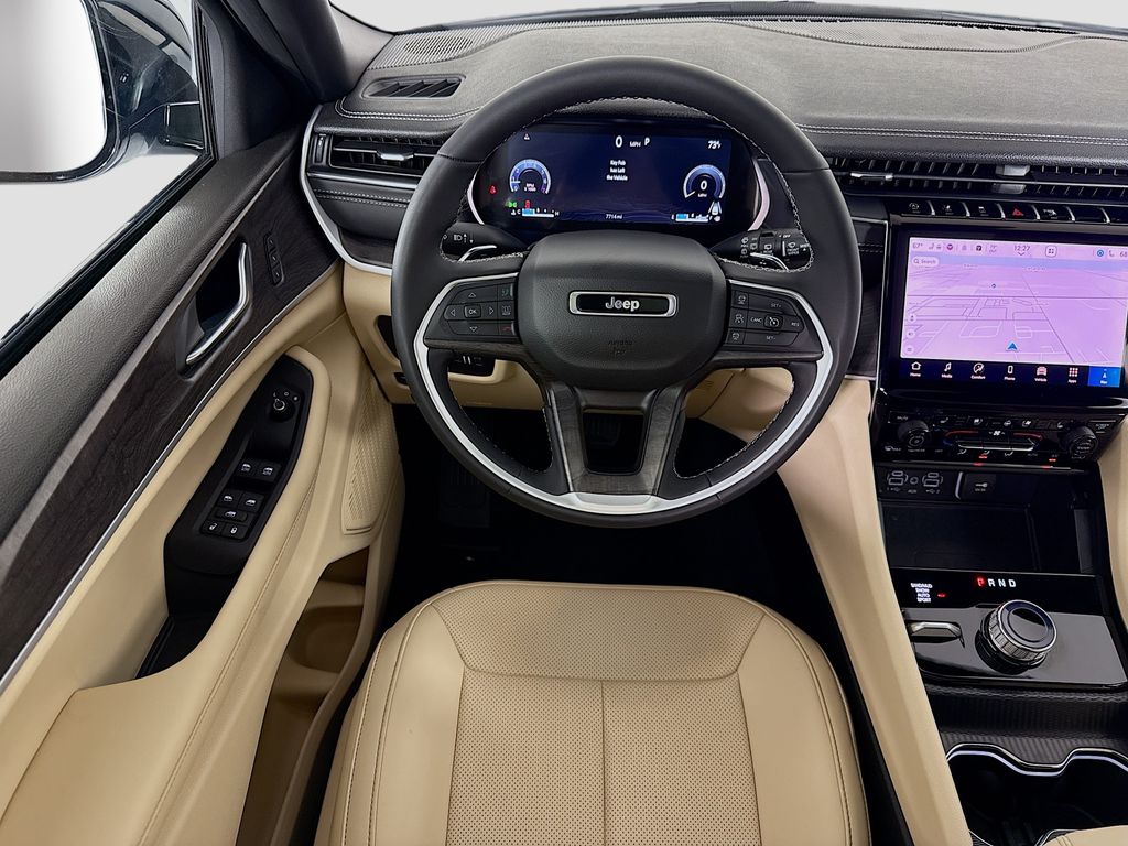 Thumbnail: 2025 Jeep Grand Cherokee L - 10