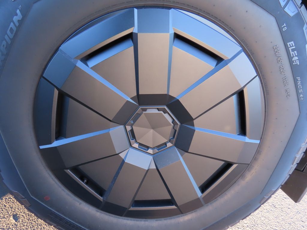 Thumbnail: 2025 Tesla Cybertruck - 16