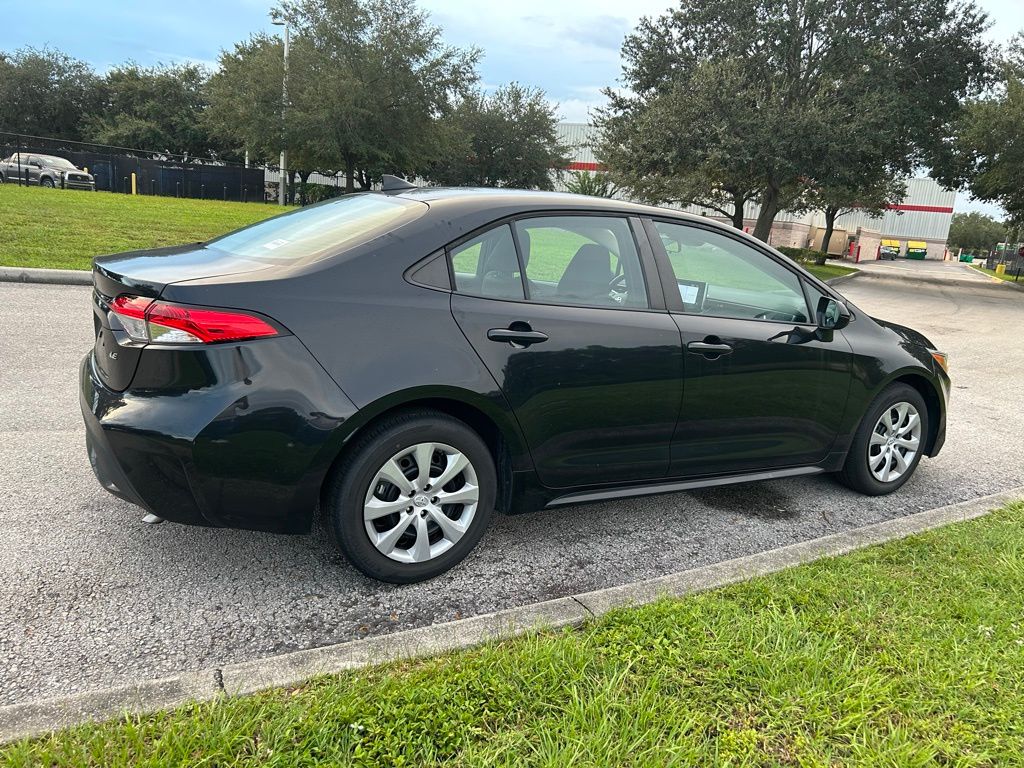 Thumbnail: 2021 Toyota Corolla - 5
