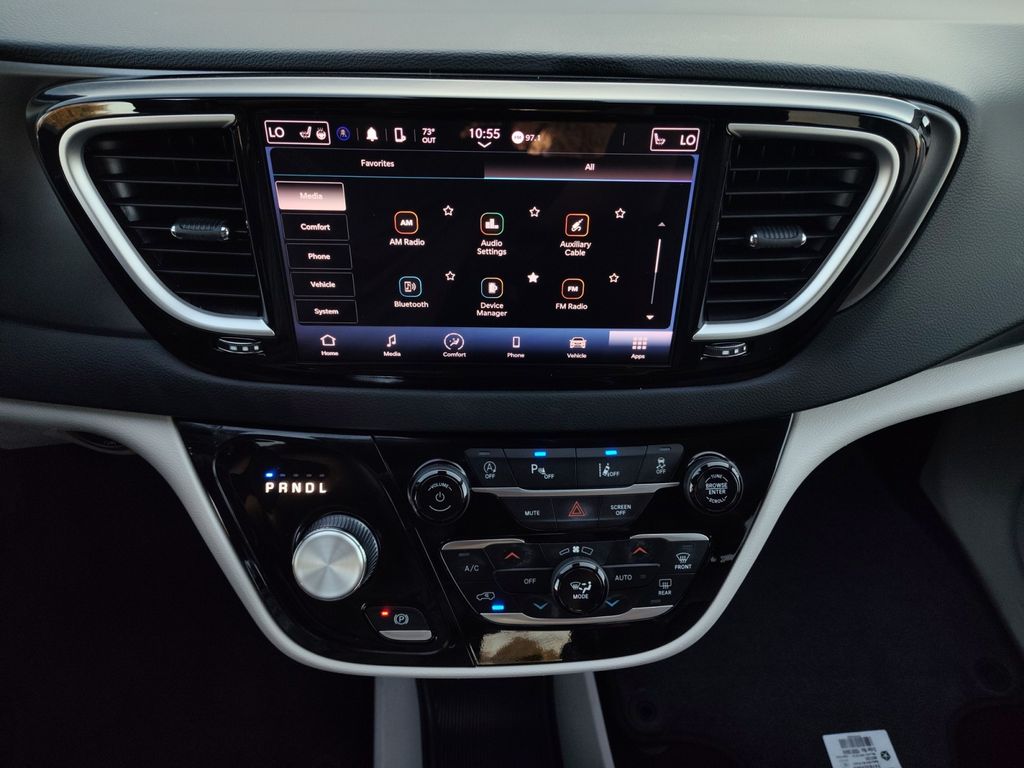 Used Car 2023 Chrysler Pacifica  Touring L For Sale Under $30,000 In Austin, Texas