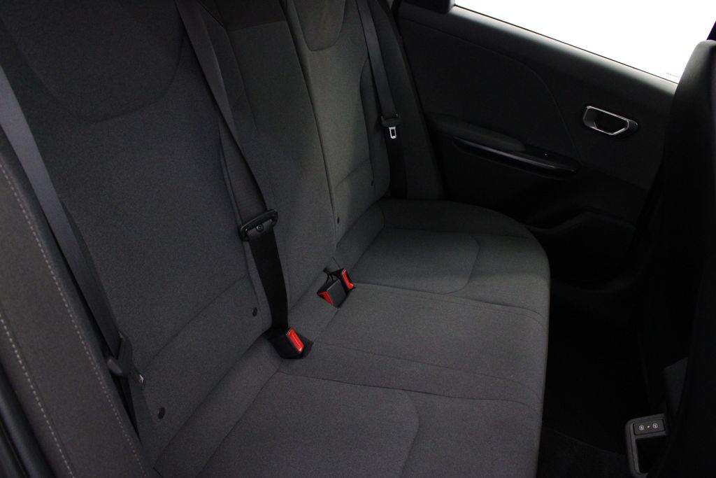 used 2025 Kia K4 car