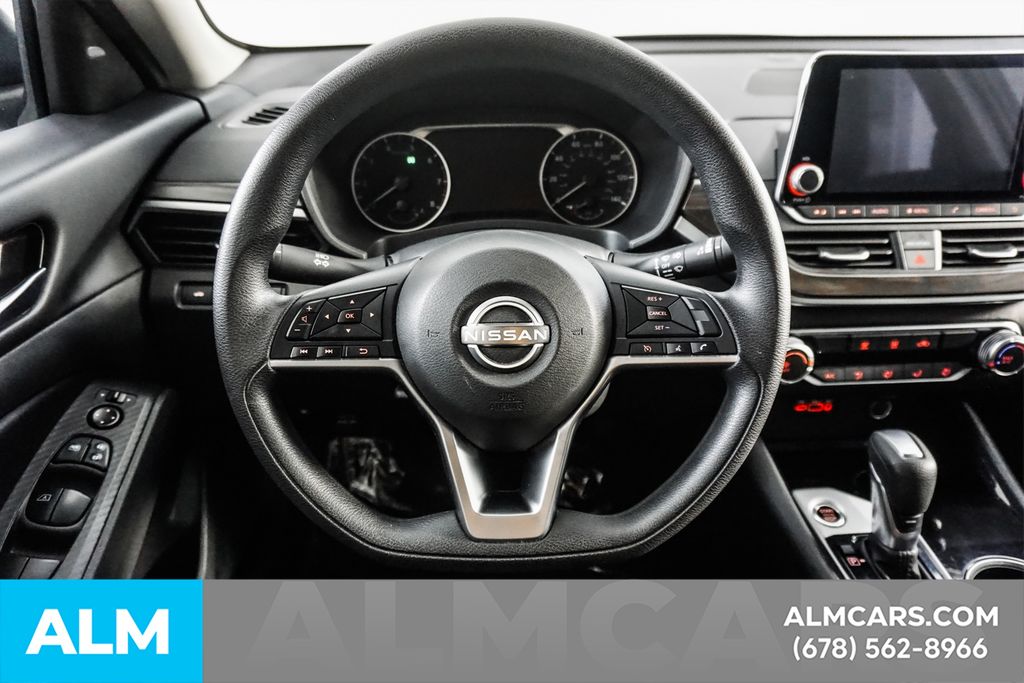 Used 2024 Gray Nissan 2.5 SV image 24