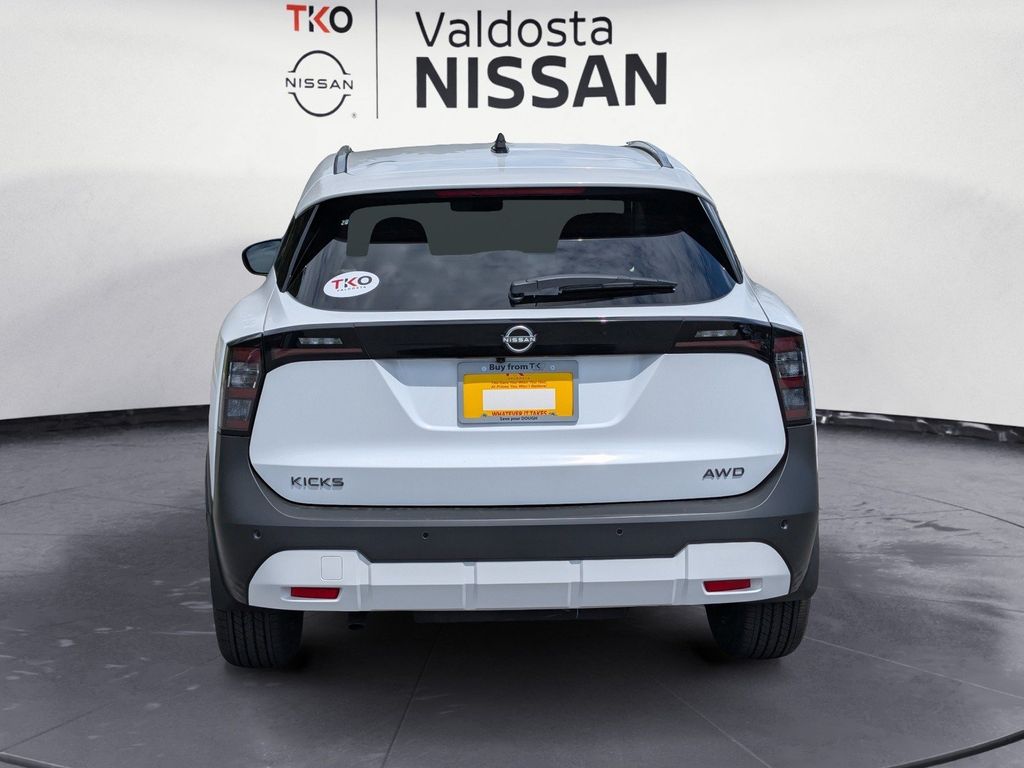 New 2026 Nissan Kicks SUV