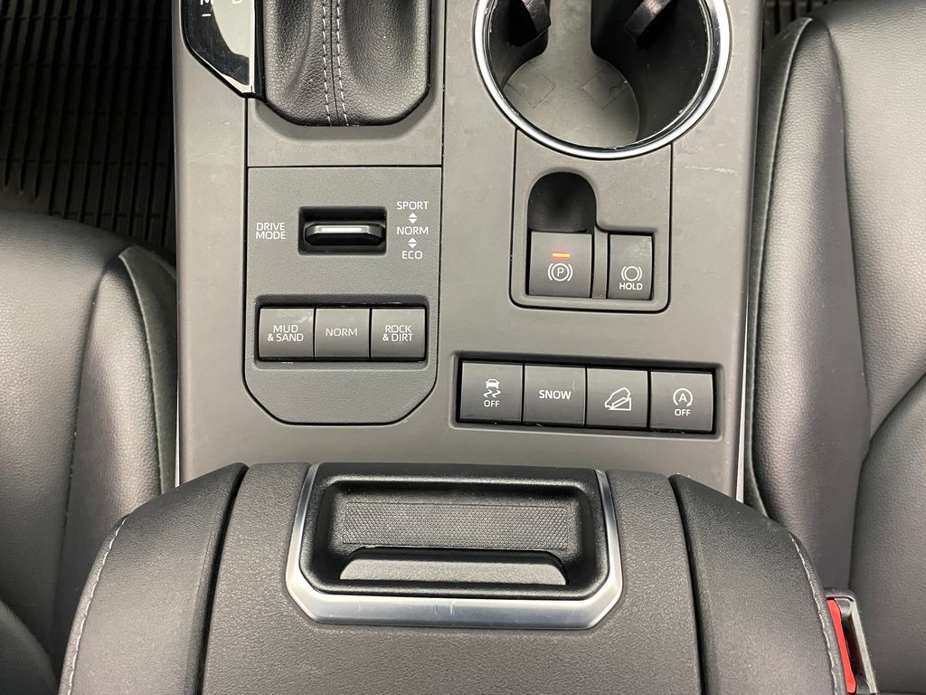2022 Toyota Highlander XLE 29