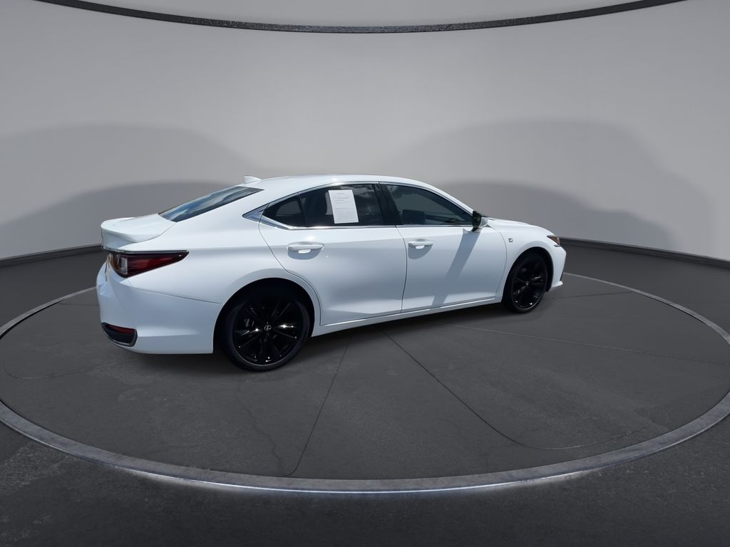 Thumbnail: 2023 Lexus ES - 9