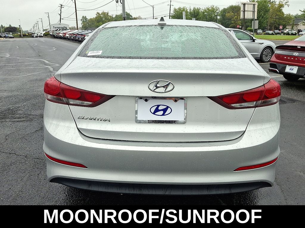 Thumbnail: 2018 Hyundai Elantra - 6