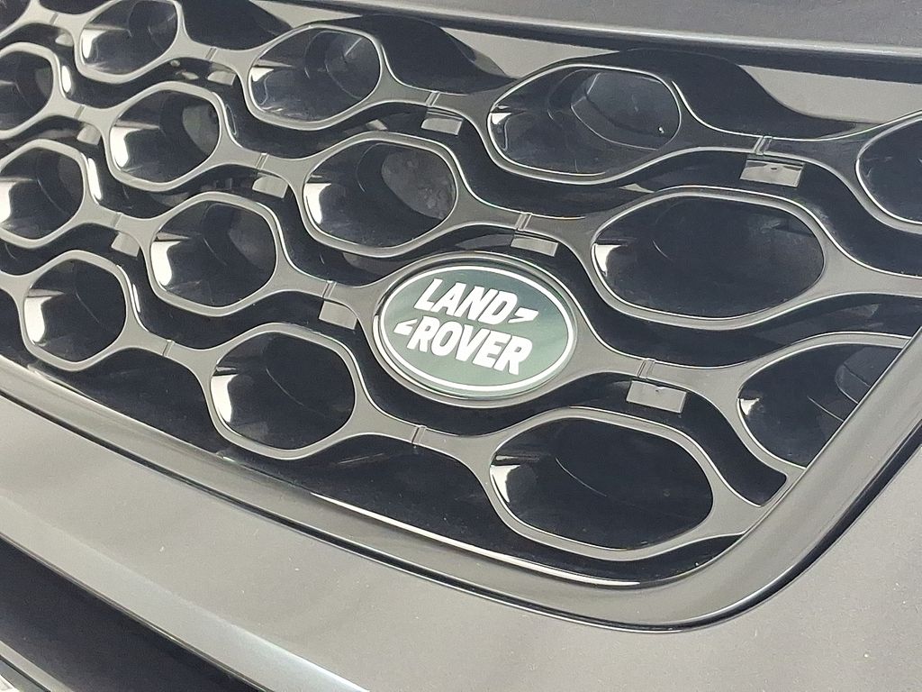 Thumbnail: 2025 Land Rover Discovery Sport - 32