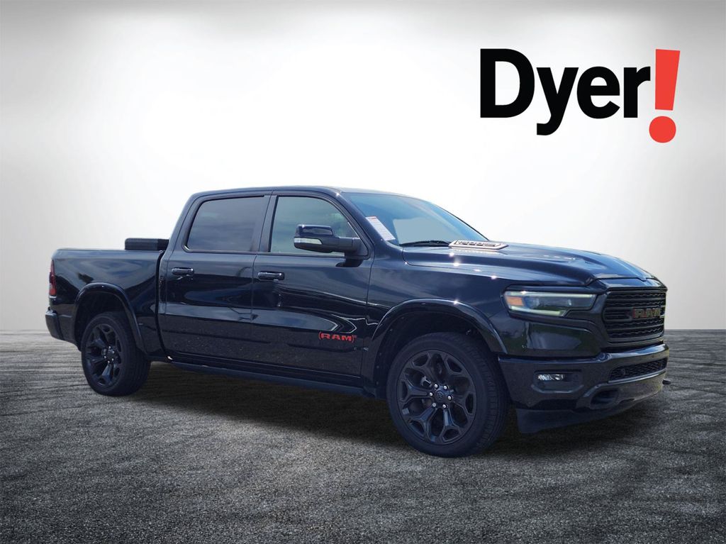 Diamond Black Crystal Pearlcoat 2022 RAM 1500 Pickup Truck 4X2 8-Speed Automatic