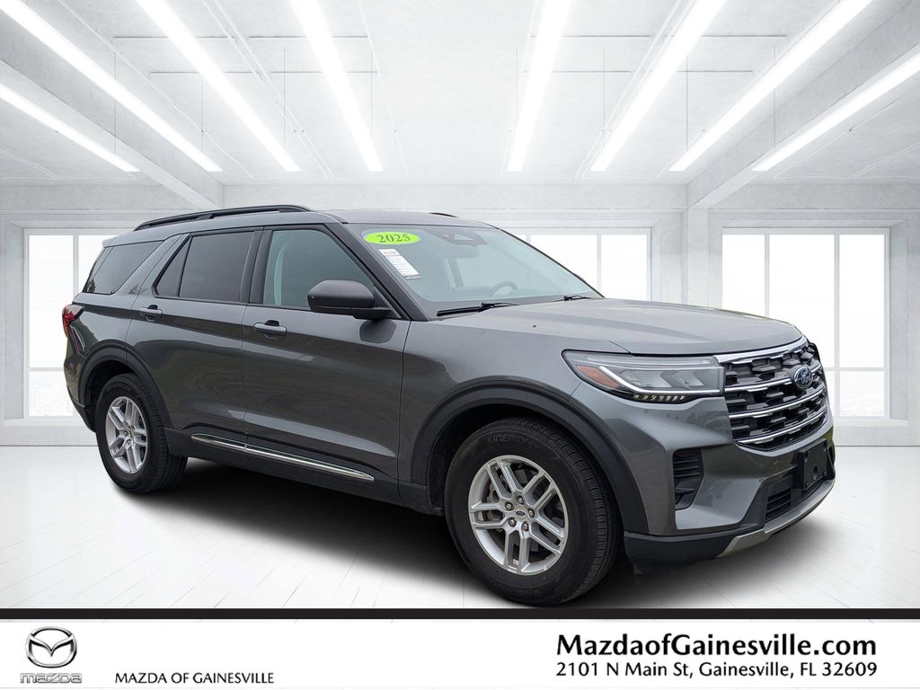2025 Ford Explorer Active RWD