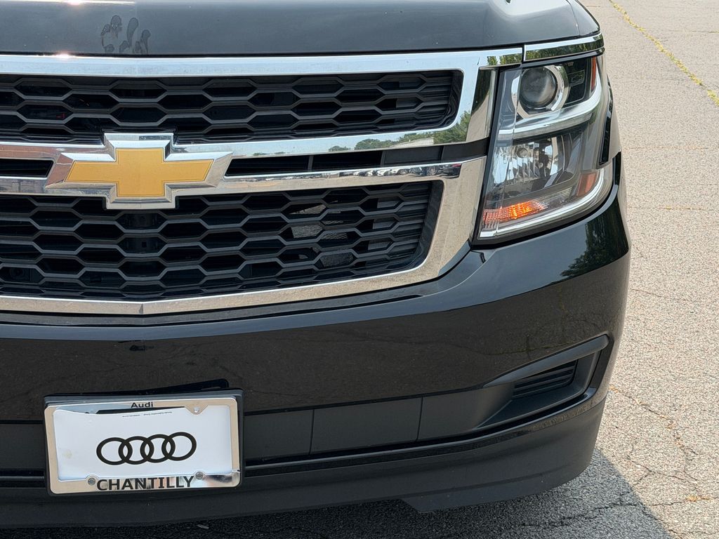 Thumbnail: 2020 Chevrolet Suburban - 3