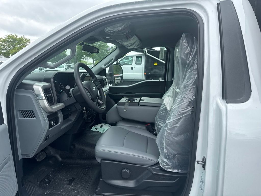 2026 Ford F-350 Chassis XL