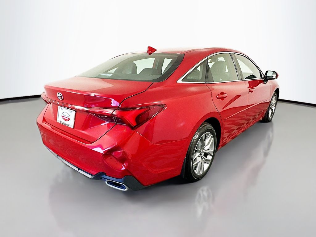 Thumbnail: 2022 Toyota Avalon - 5