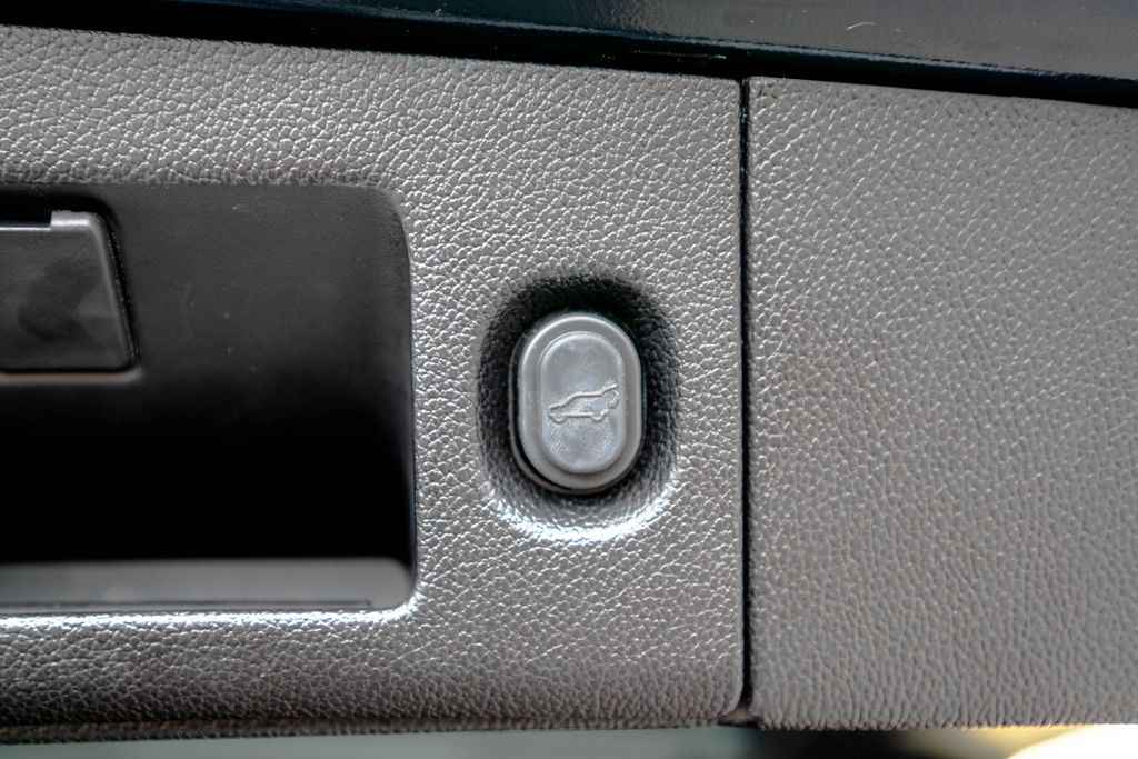 Used 2016 Chevrolet Suburban SUV