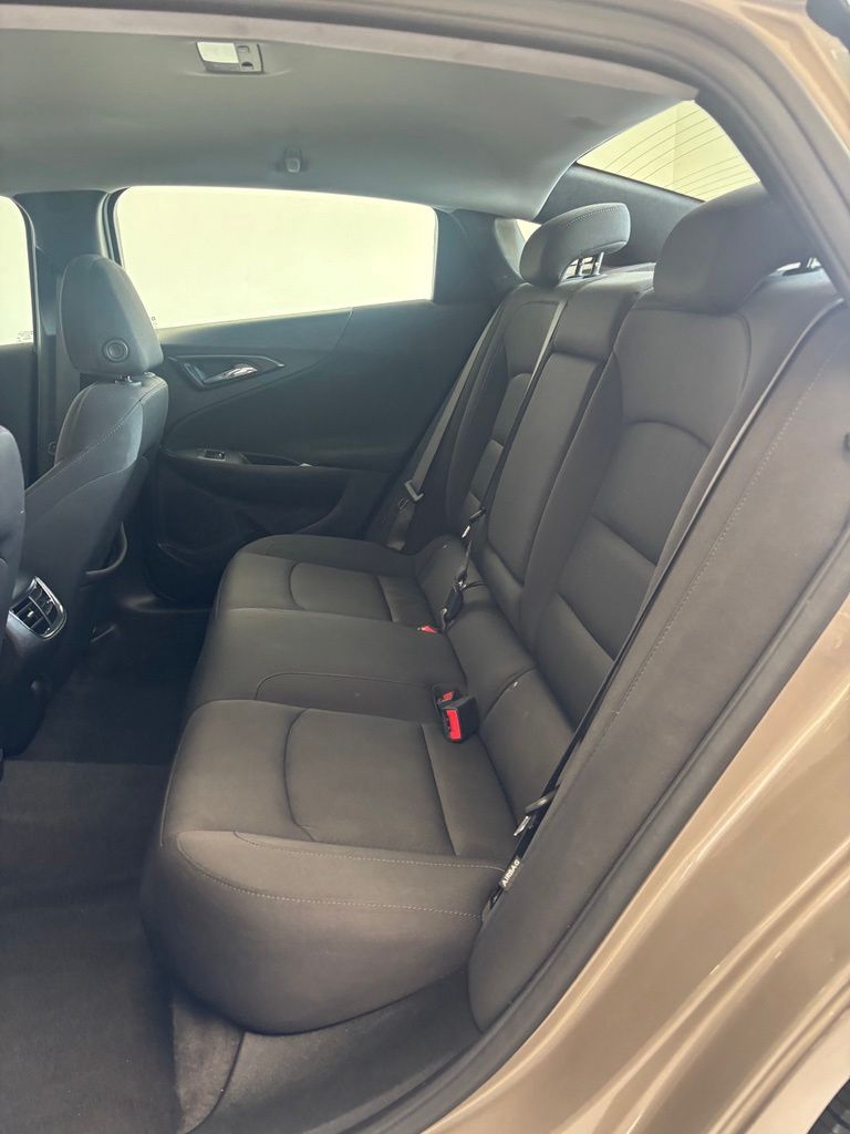 Used 2025 Chevrolet Malibu Sedan
