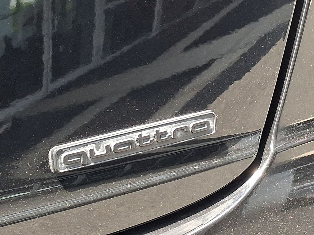 Thumbnail: 2023 Audi Q8 - 29