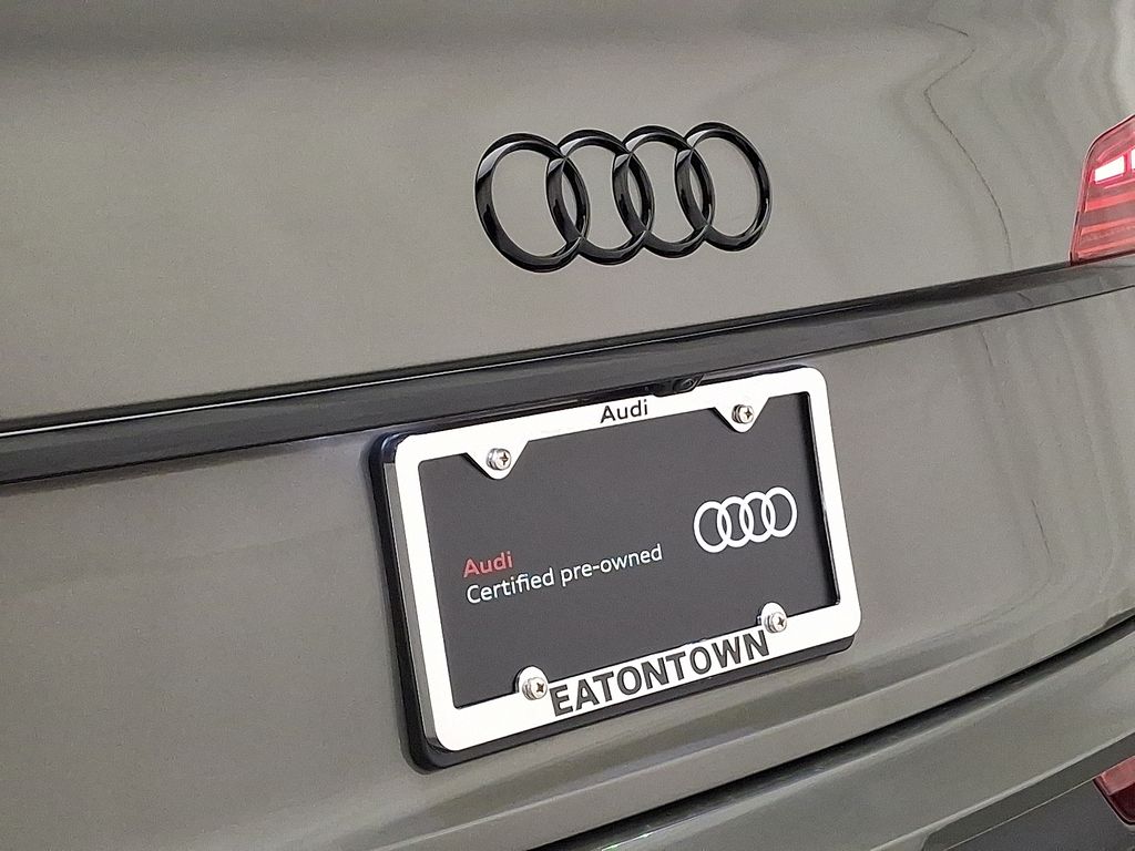 Thumbnail: 2023 Audi SQ5 - 31