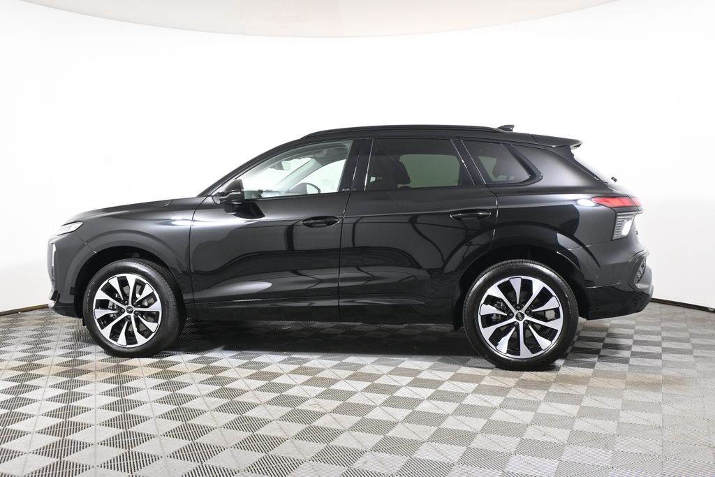 Thumbnail: 2026 Audi Q3 - 2
