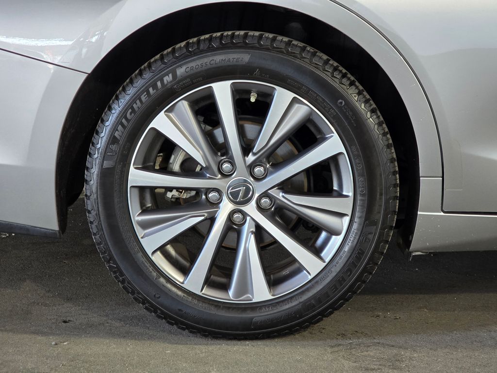 Thumbnail: 2021 Lexus ES - 4