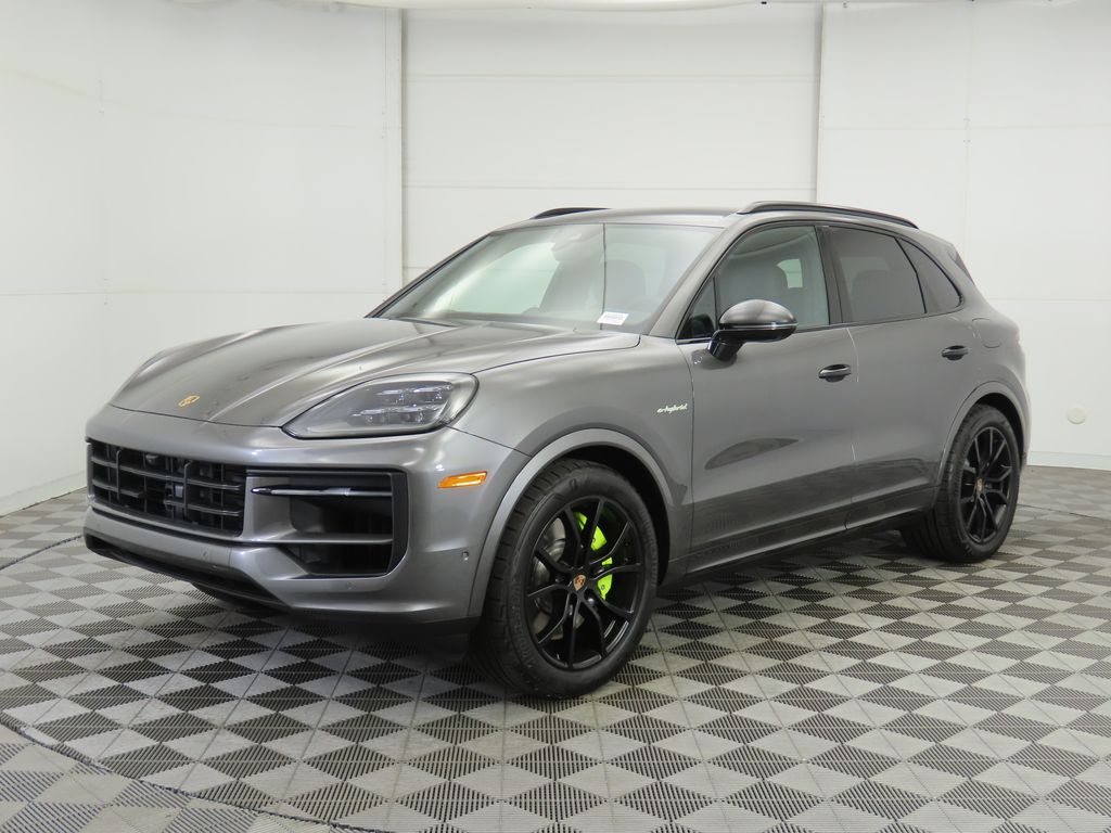 Thumbnail: 2025 Porsche Cayenne - 1