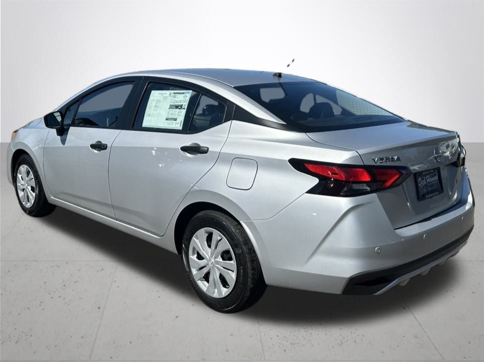 2025 Nissan Versa 1.6 S