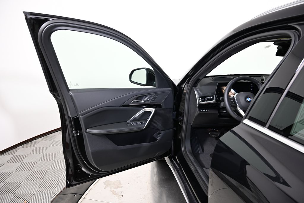 Thumbnail: 2026 BMW X1 - 21