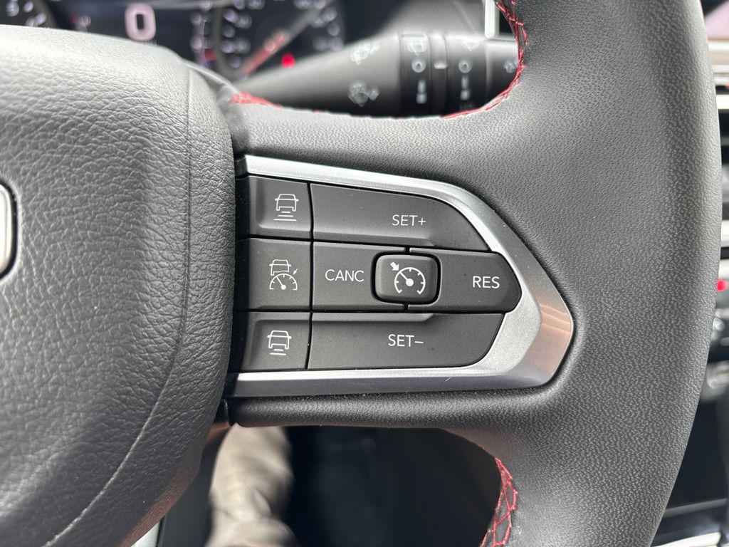 Used 2025 Jeep Compass SUV