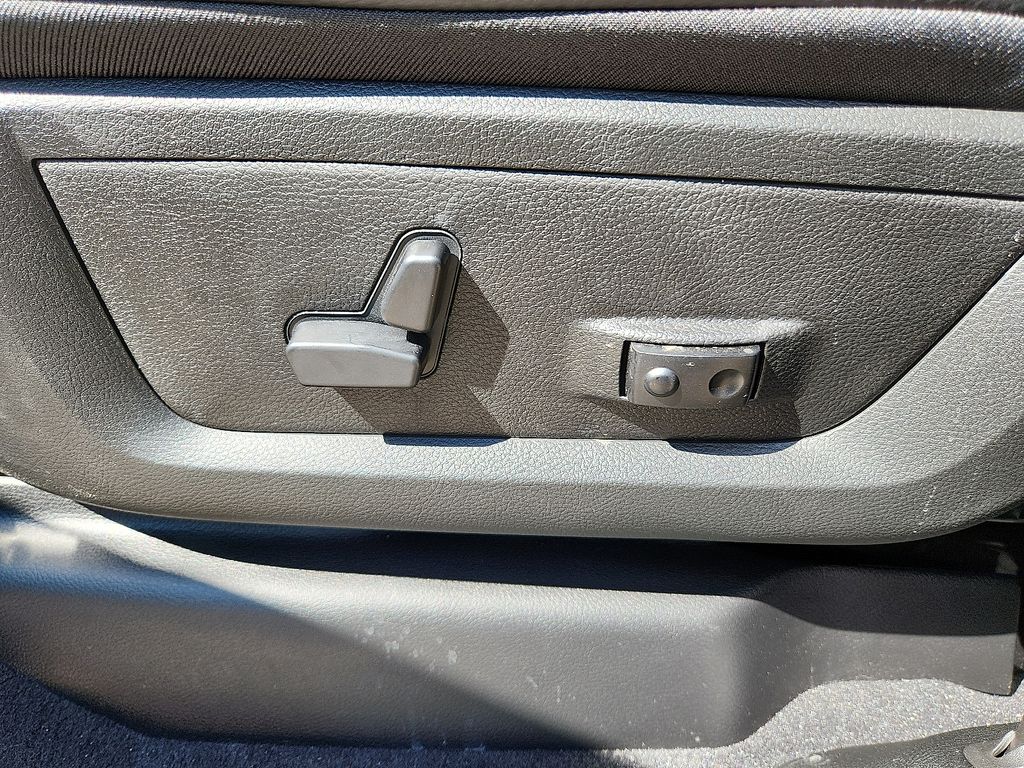 2025 RAM 2500 Rebel - Photo 13