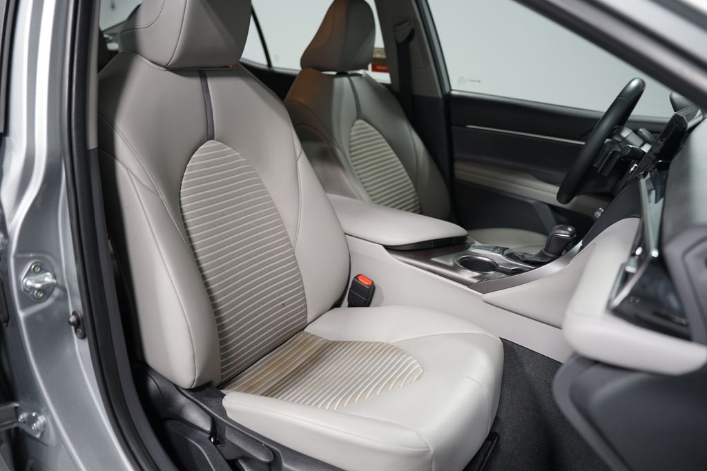 2023 Toyota Camry SE 26