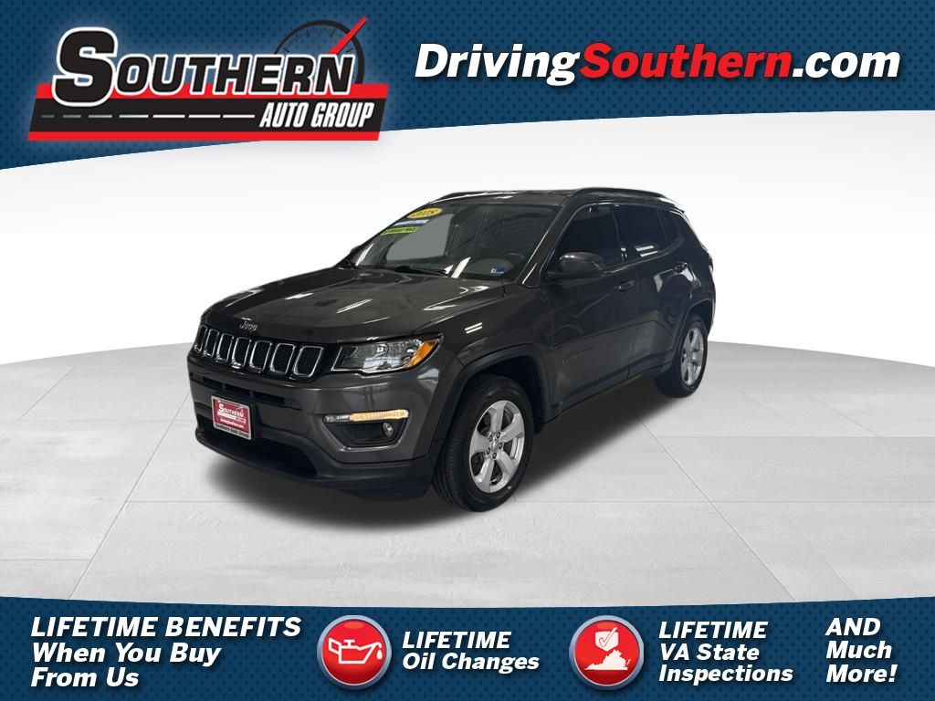 Gray (Granite Crystal Metallic Clearcoat) 2018 Jeep Compass SUV / Crossover Four-Wheel Drive 9-Speed Automatic