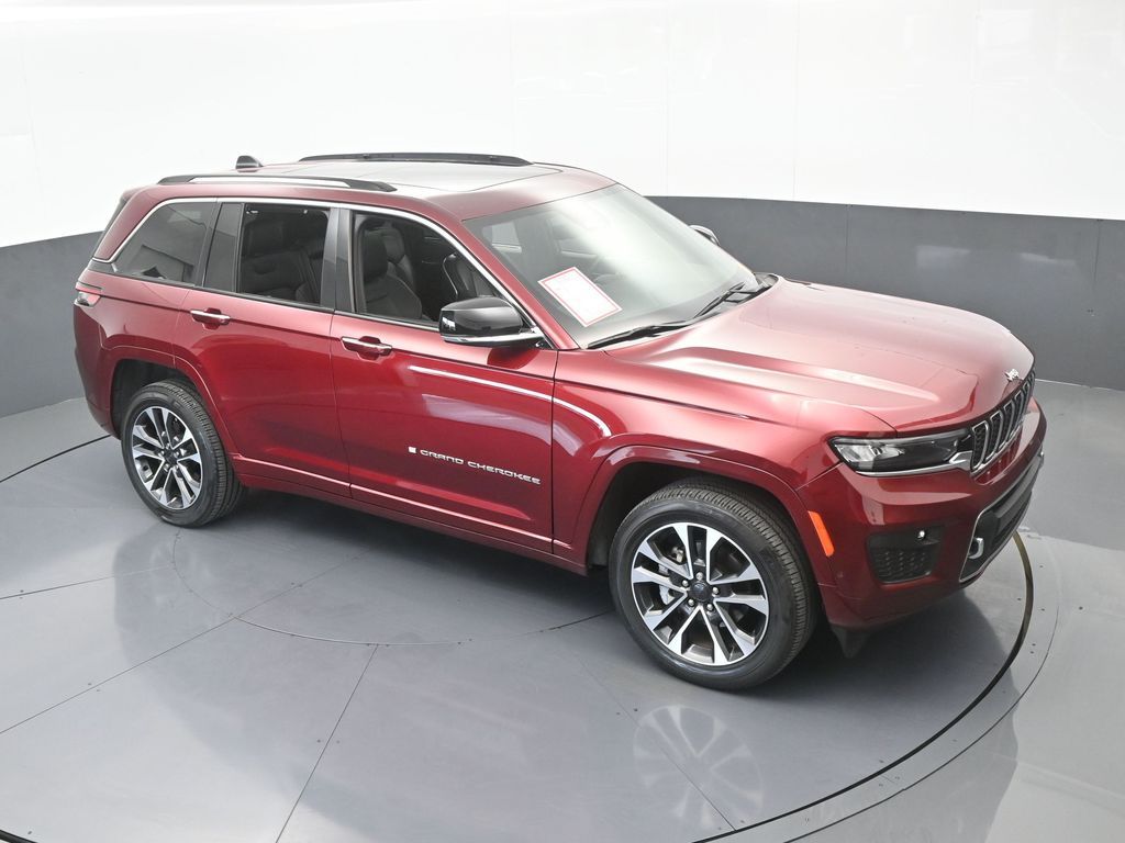 Used 2023 Velvet Red Pearlcoat Jeep Overland image 58