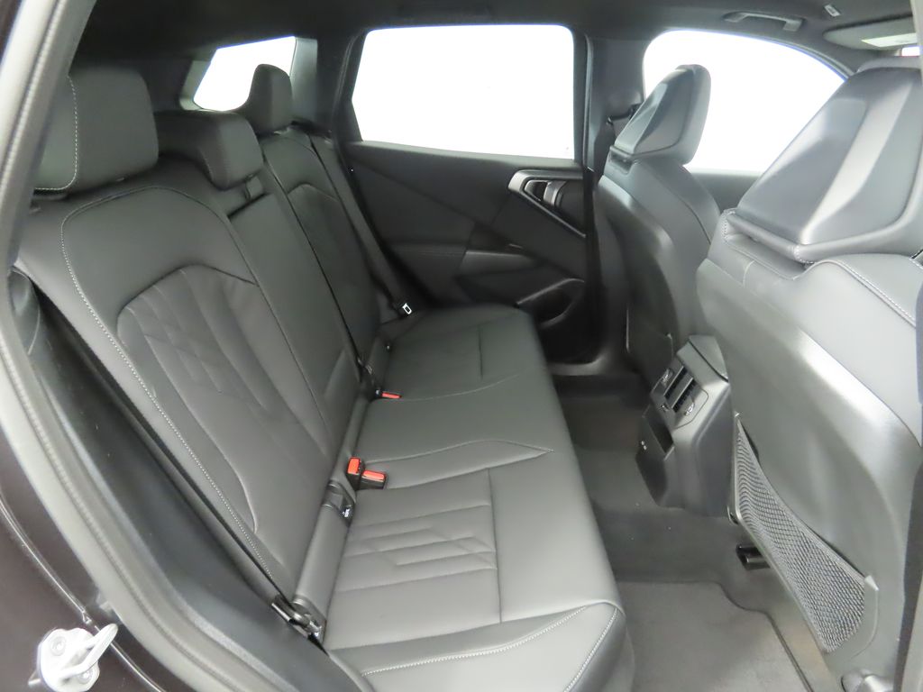 Thumbnail: 2026 BMW X3 - 23