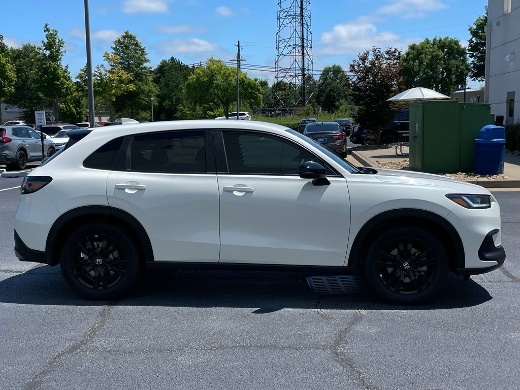 Thumbnail: 2026 Honda HR-V - 7