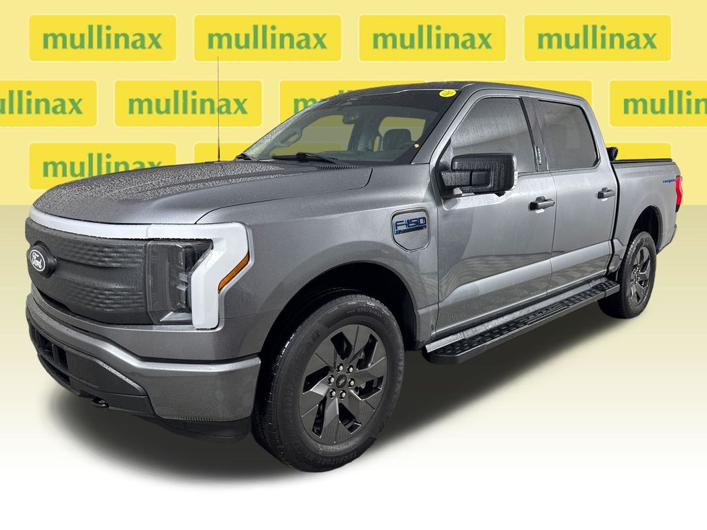 Certified Used 2024 Gray Ford XLT image 14