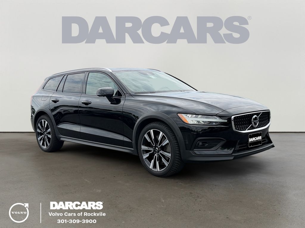 Onyx Black Metallic 2020 Volvo V60 Wagon All-Wheel Drive Automatic
