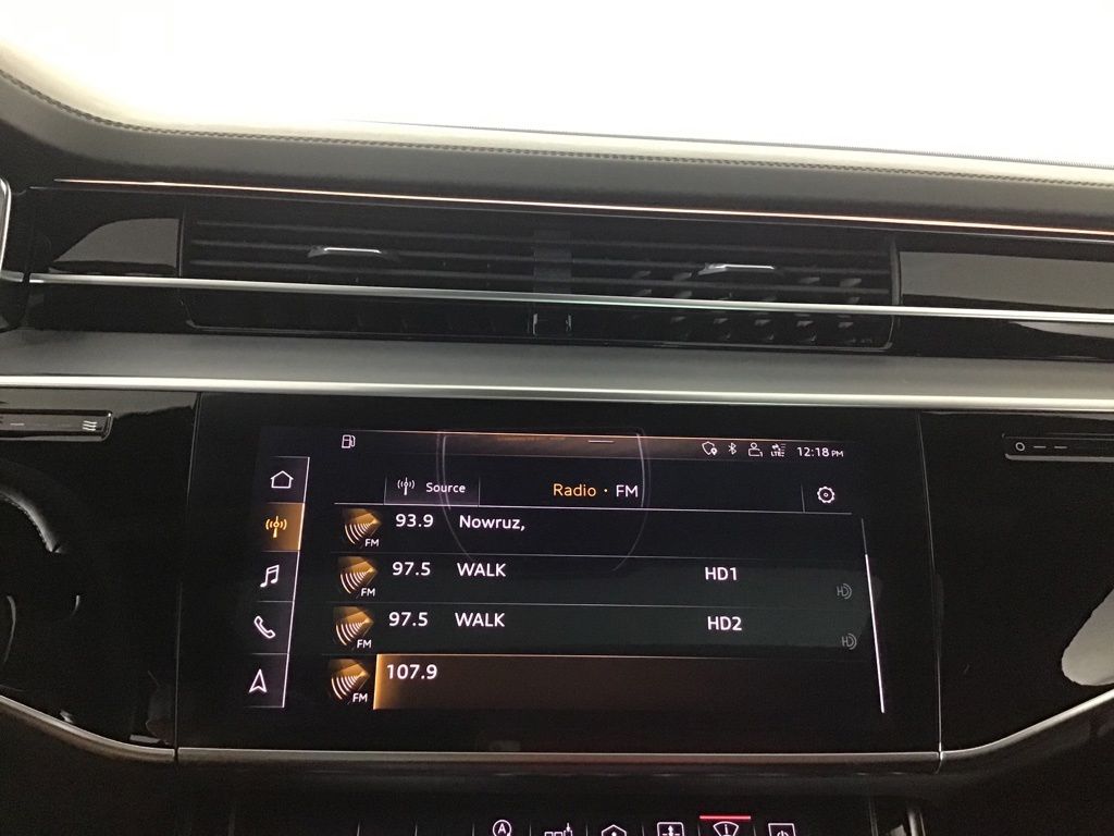 Used 2020 Black Audi 4.0T image 37