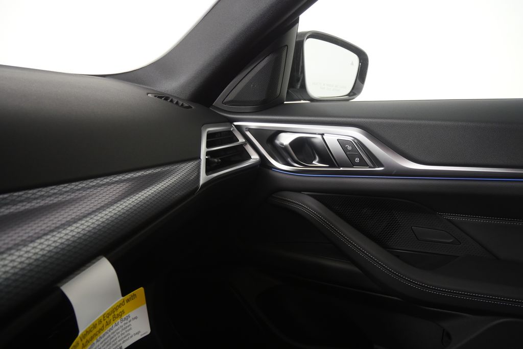 Thumbnail: 2026 BMW i4 - 24