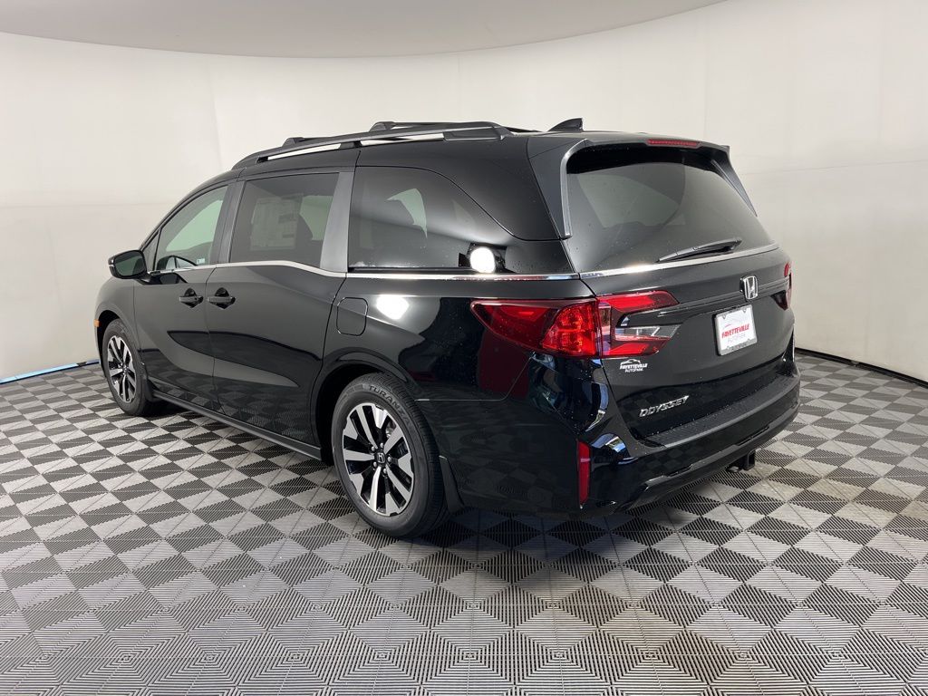 Thumbnail: 2026 Honda Odyssey - 3