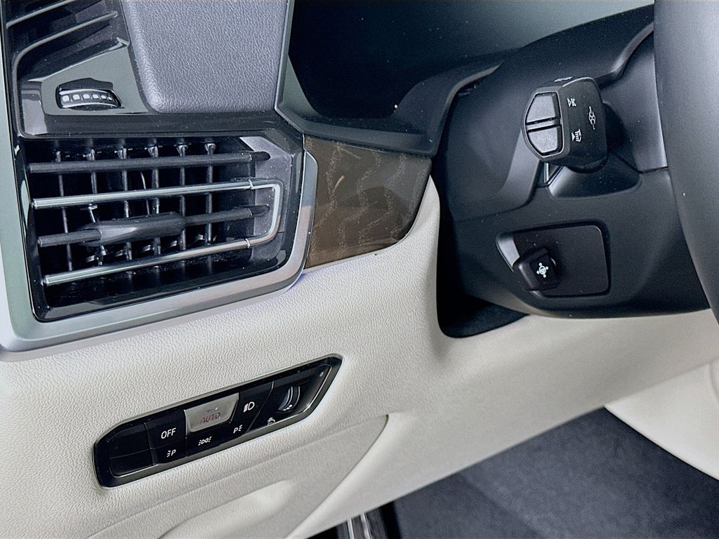 2022 BMW X5 xDrive40i 10