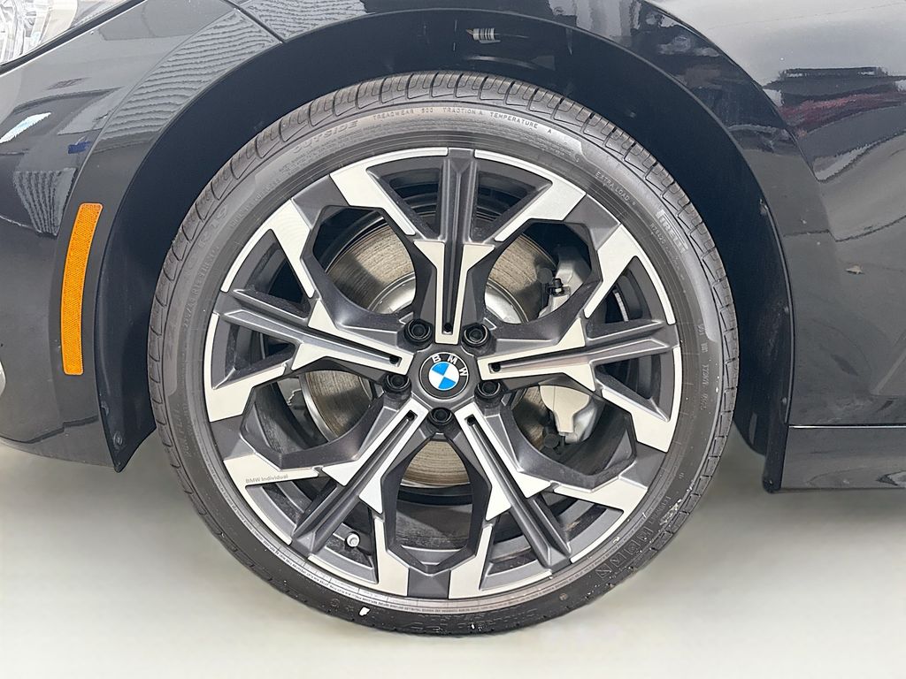 Thumbnail: 2026 BMW 3 Series - 2