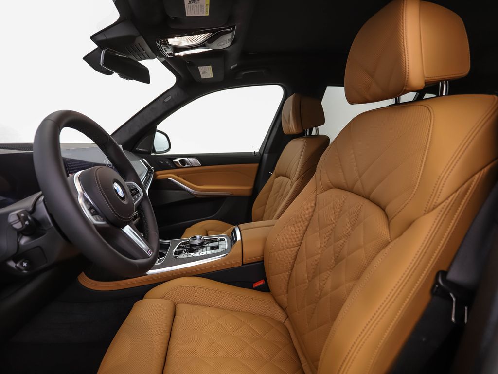 Thumbnail: 2027 BMW X7 - 11