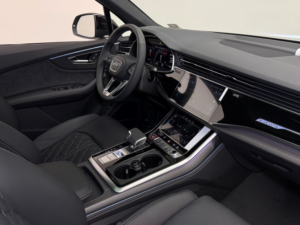 2025 Audi SQ7  18