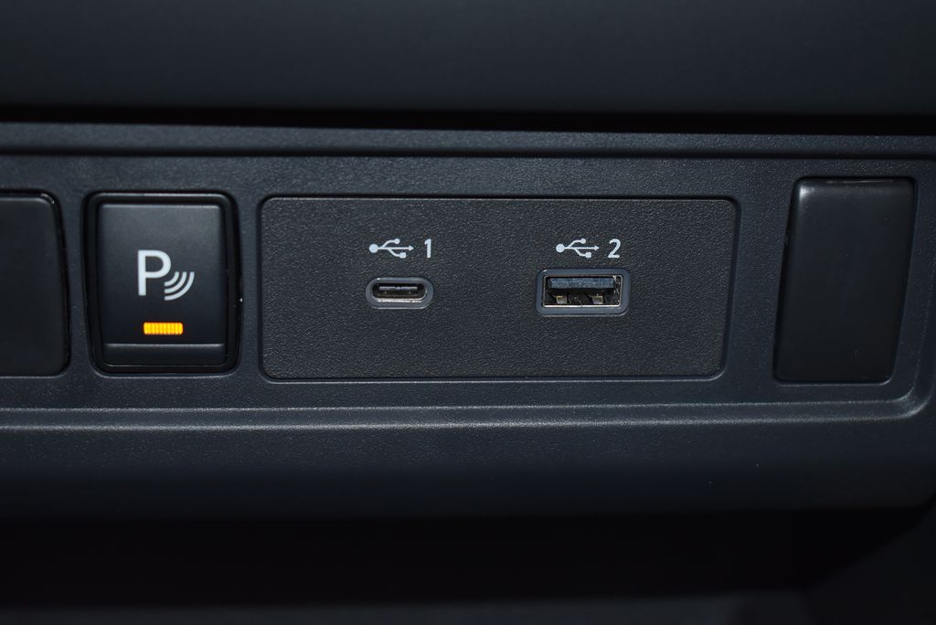 Thumbnail: 2025 Nissan Frontier - 27