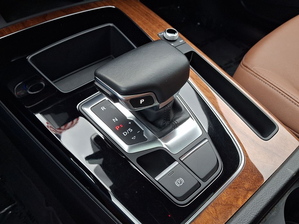 Thumbnail: 2023 Audi Q5 - 15