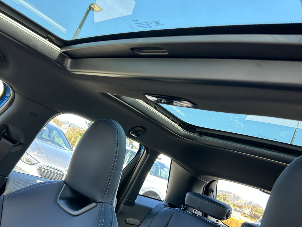 Thumbnail: 2026 MINI Cooper - 16