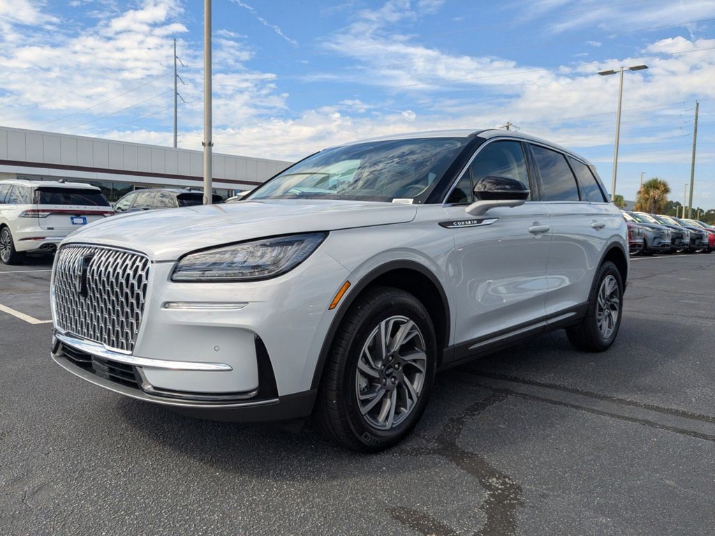 2025 Lincoln Corsair Premiere