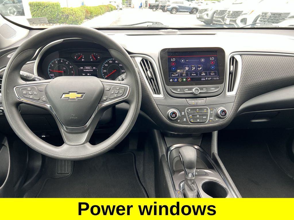 2023 Chevrolet Malibu LT photo