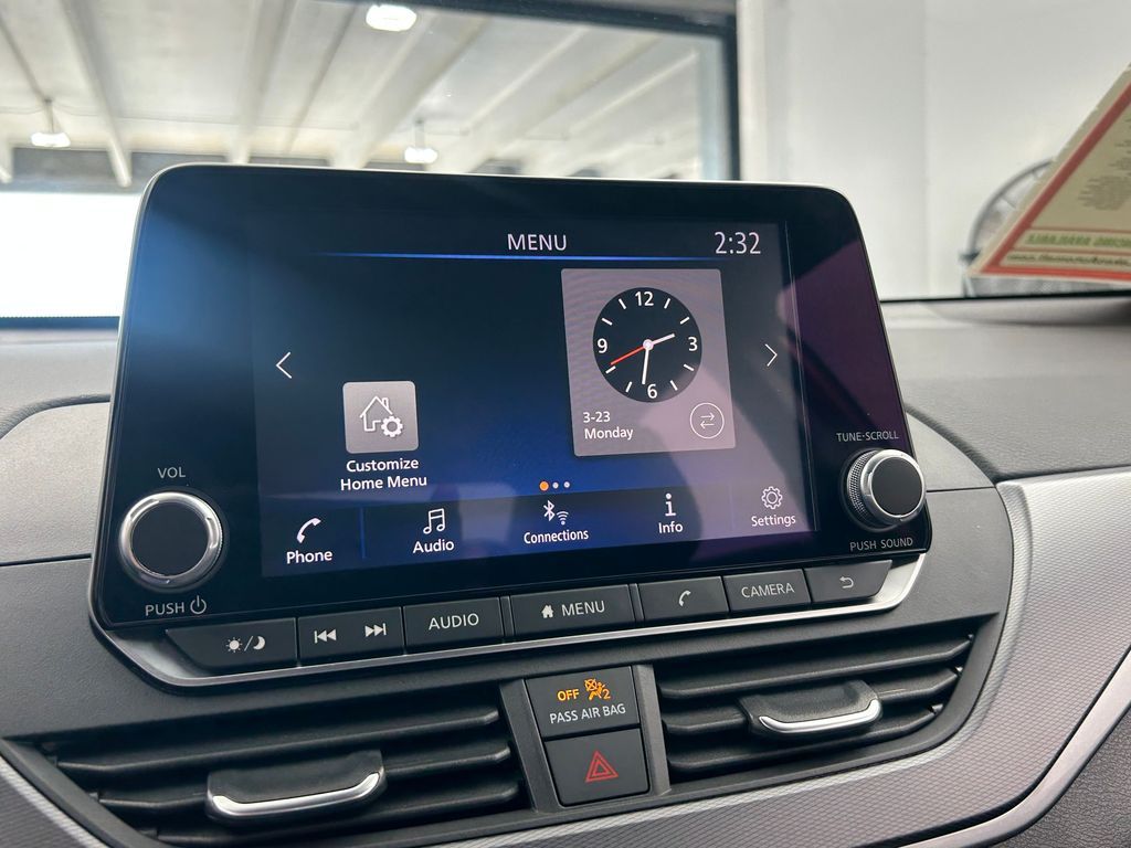 Used 2024 Scarlet Ember Nissan 2.5 SR image 18