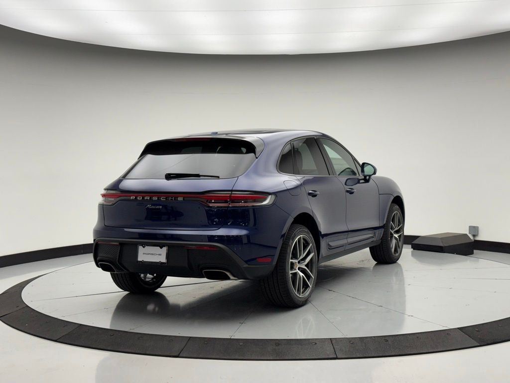 Thumbnail: 2026 Porsche Macan - 6