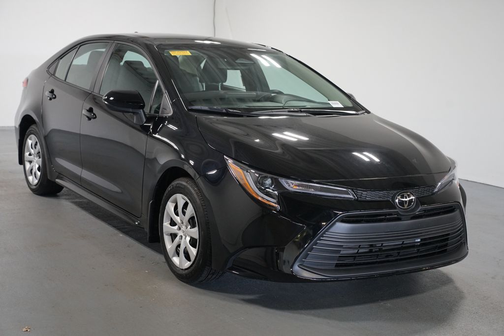 Thumbnail: 2026 Toyota Corolla - 3
