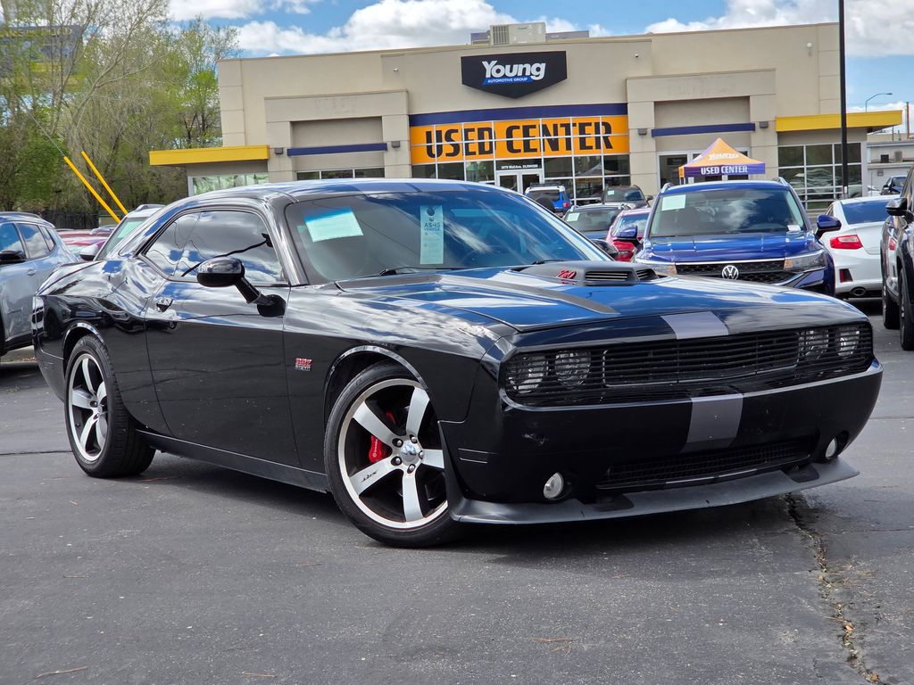 Black Clearcoat 2012 Dodge Challenger SRT8 392 RWD Coupe Rear-Wheel Drive 6-Speed Manual